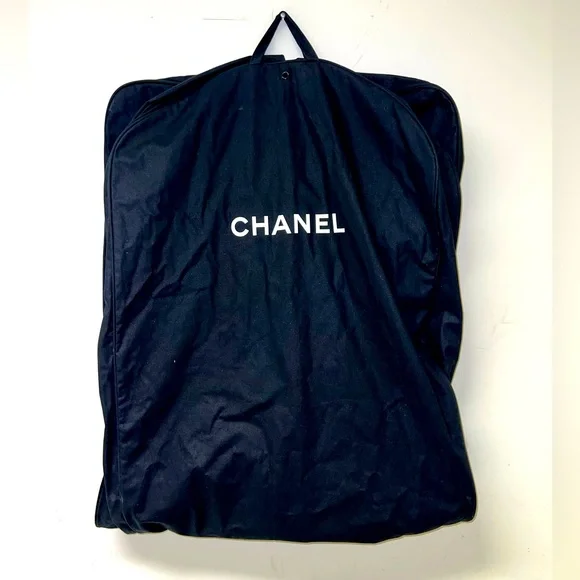CHANEL GARMENT BAG - Picture 1 of 4
